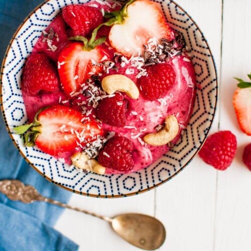 Vegan & Sugar-free Lingonberry Nice Cream | Vegan Icecream | Sugar-free Recipe | Healthy | Paleo