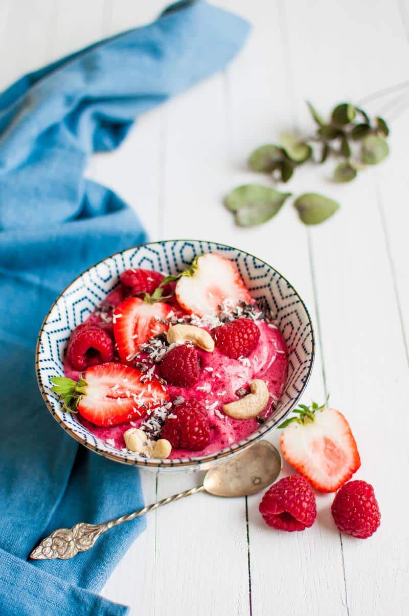 Lingonberry Nice Cream – Vegan & Sugar-free